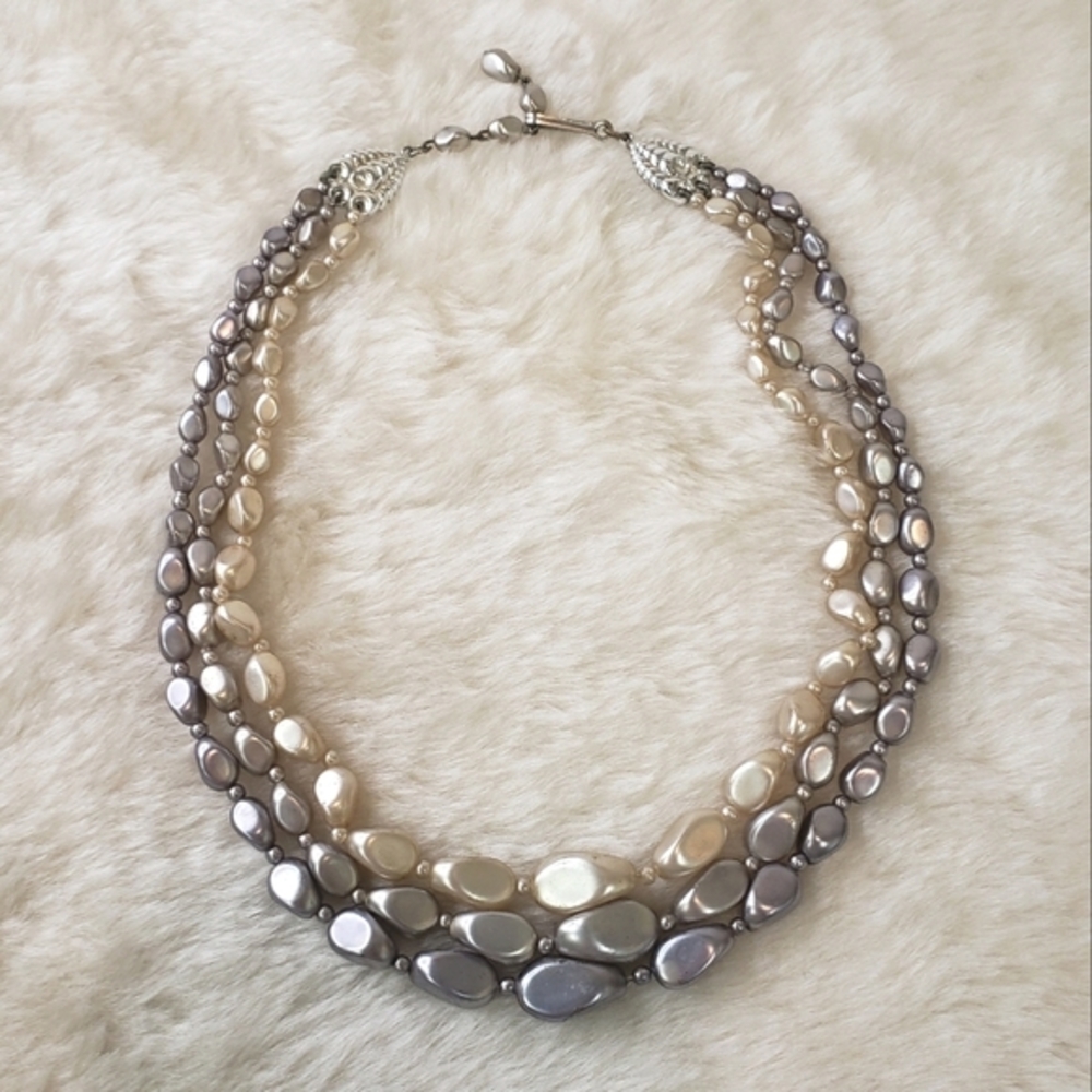 VINTAGE Triple Layer Glass Pearls Collar Necklace 1950s